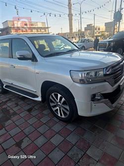 تويوتا لاندكروزر